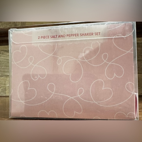 Pink Mailbox Salt and Pepper Ceramic Shaker Set Cupid's Love Letters - N… - Picture 5 of 8